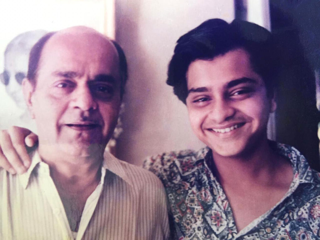 Arun Bhatt with son Chirantan Bhatt